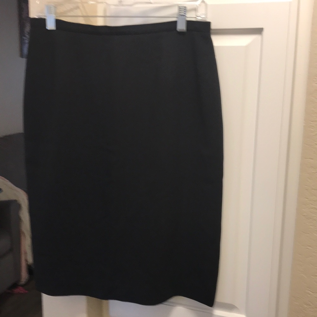 Ann Taylor Classic Black Pencil Skirt